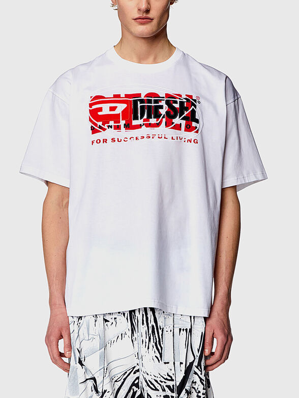 T-BOXT contrast logo-print T-shirt in black  - 1