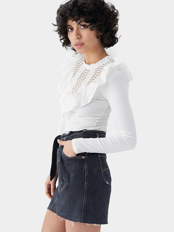 Blouse with lace details - 6
