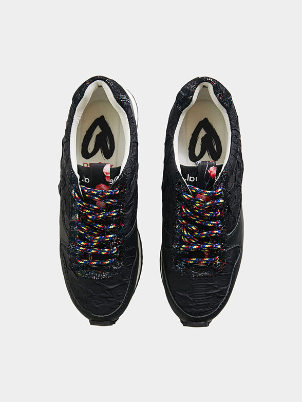 Black sports shoes - 5