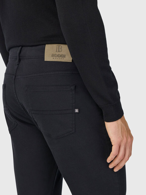 Jeans in dark blue color - 3