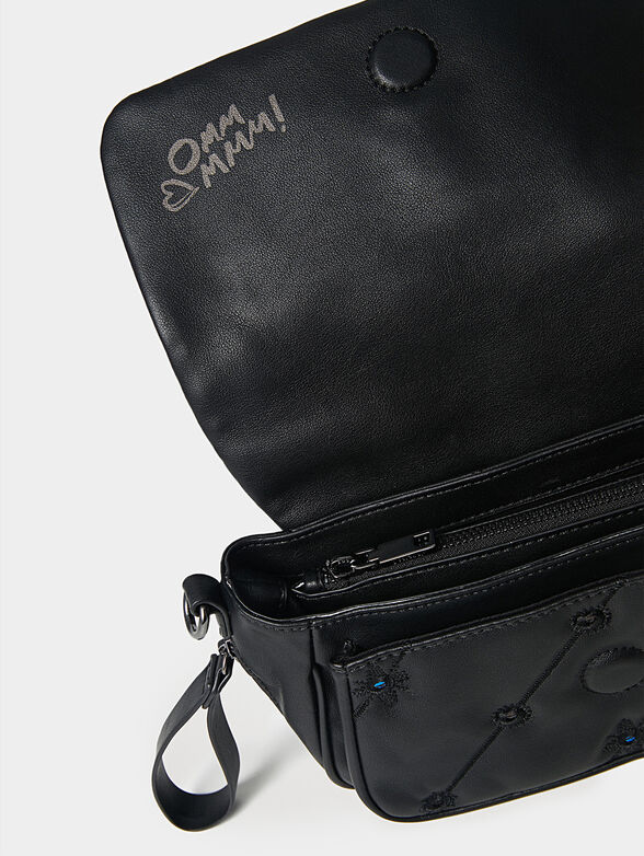 Small bag with embroidery - 6