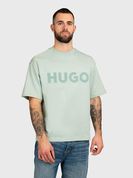 Cotton T-shirt with oval neckline in beige - 1