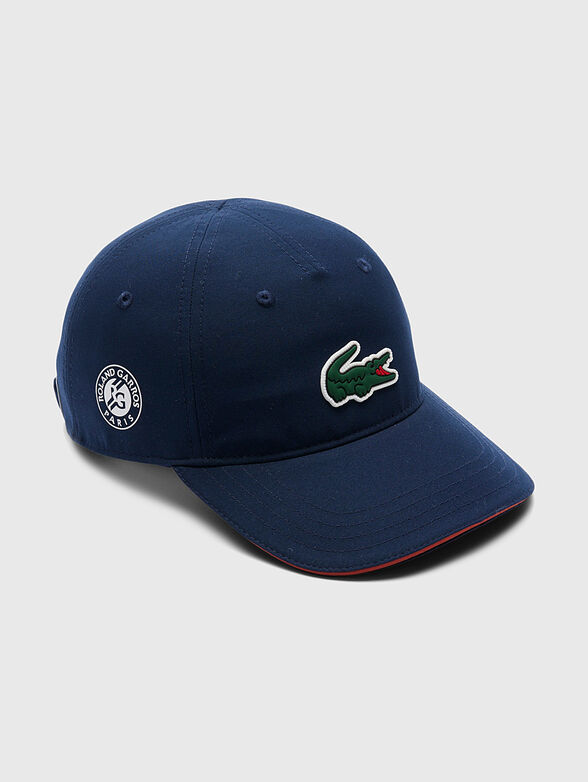 Baseball cap with logo embroidery - 1