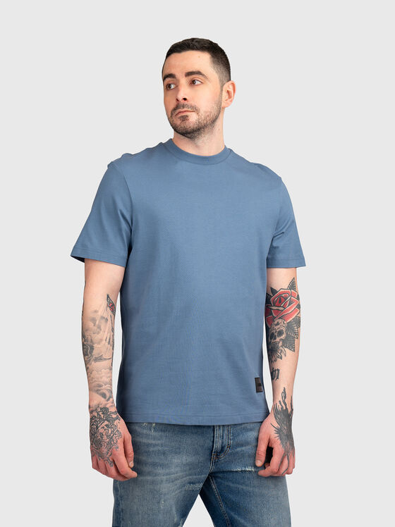 Памучна тениска с акцентен гръб - 1