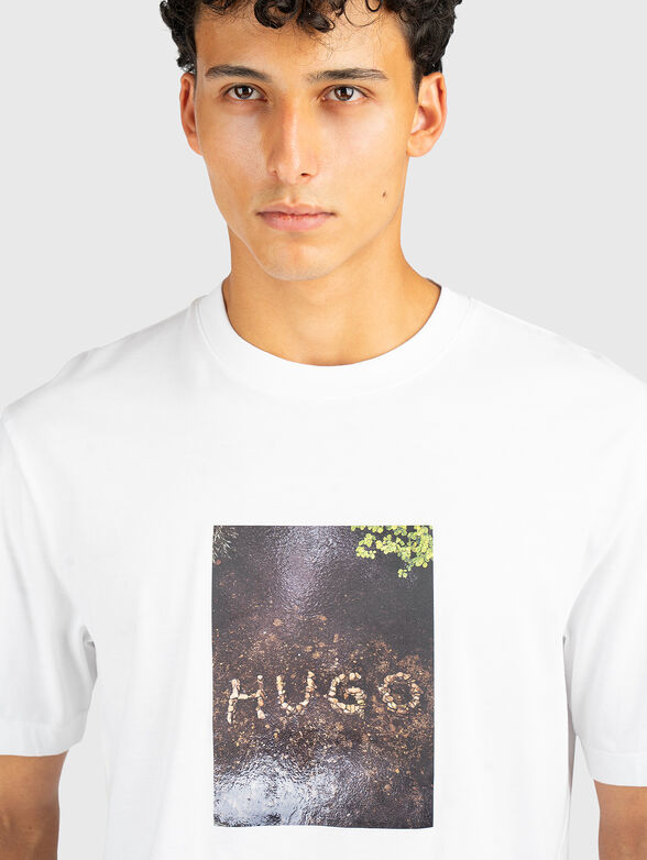 Cotton T-shirt with a graphic print - 4