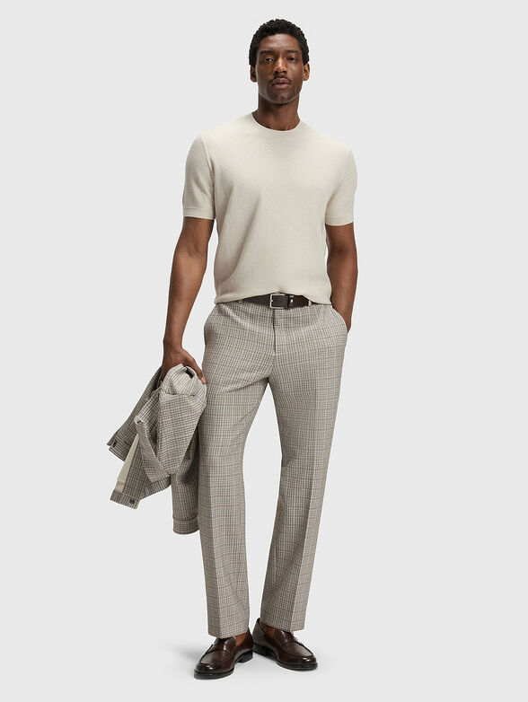 Knitted sweater with short sleeves - 2