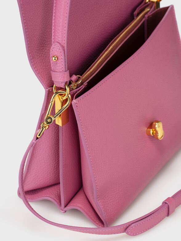 Crossbody bag with gold clasp  - 6