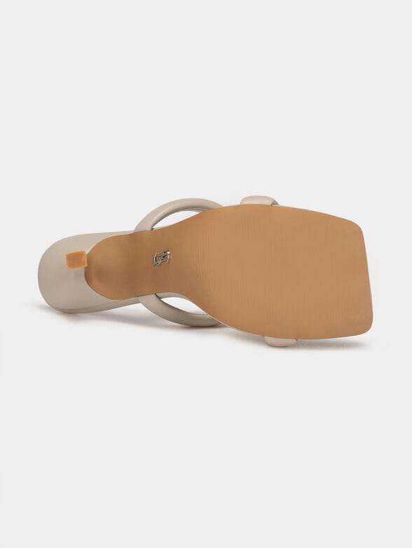 JETFUEL beige sandals - 5