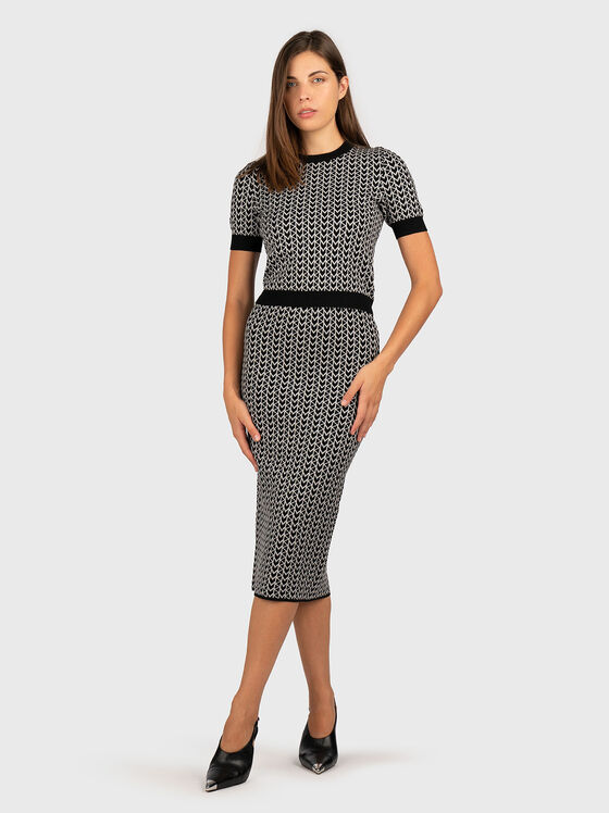 Short sleeve jacquard sweater - 2