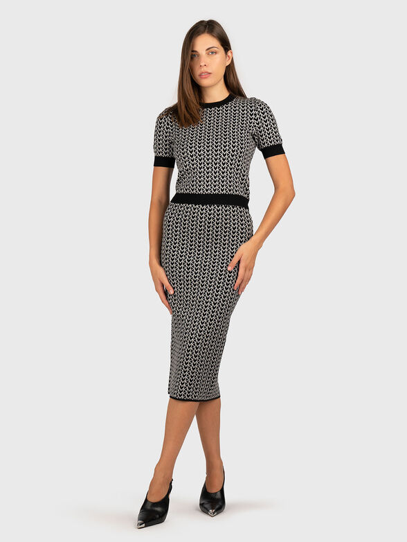 Short sleeve jacquard sweater - 2