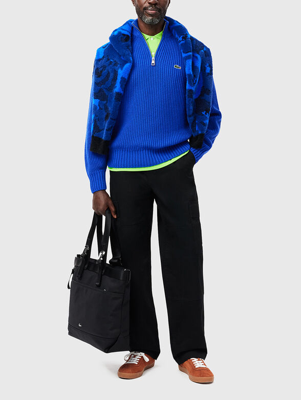 Sweater in blue with accent zip - 2