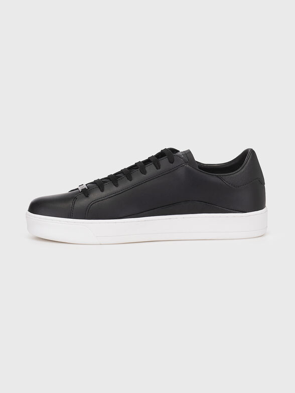Sneakers with logo detail - 4