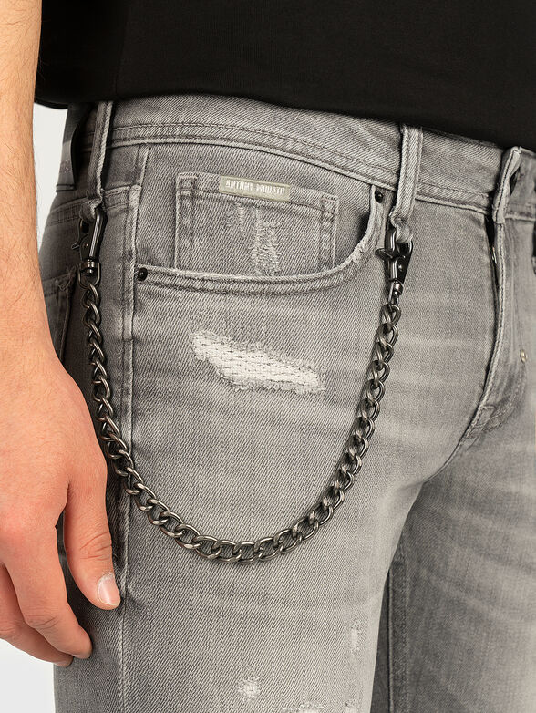 Slim jeans with chain detail - 2