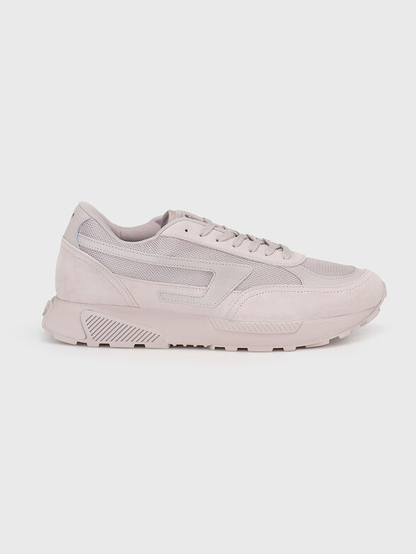 Sports shoes with contrasting logo - 1