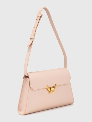 Leather shoulder bag with adjustable handle - 3