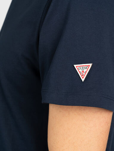 Black t-shirt with print - 4