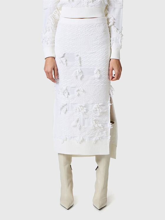 Плетена пола в бяло  - 1