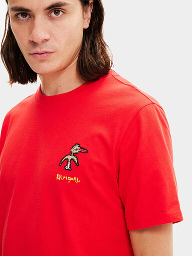 Red T-shirt with embroidery - 4
