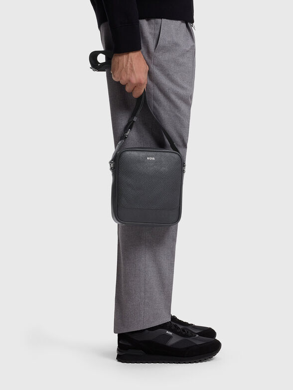 Black bag with a logo detail - 2