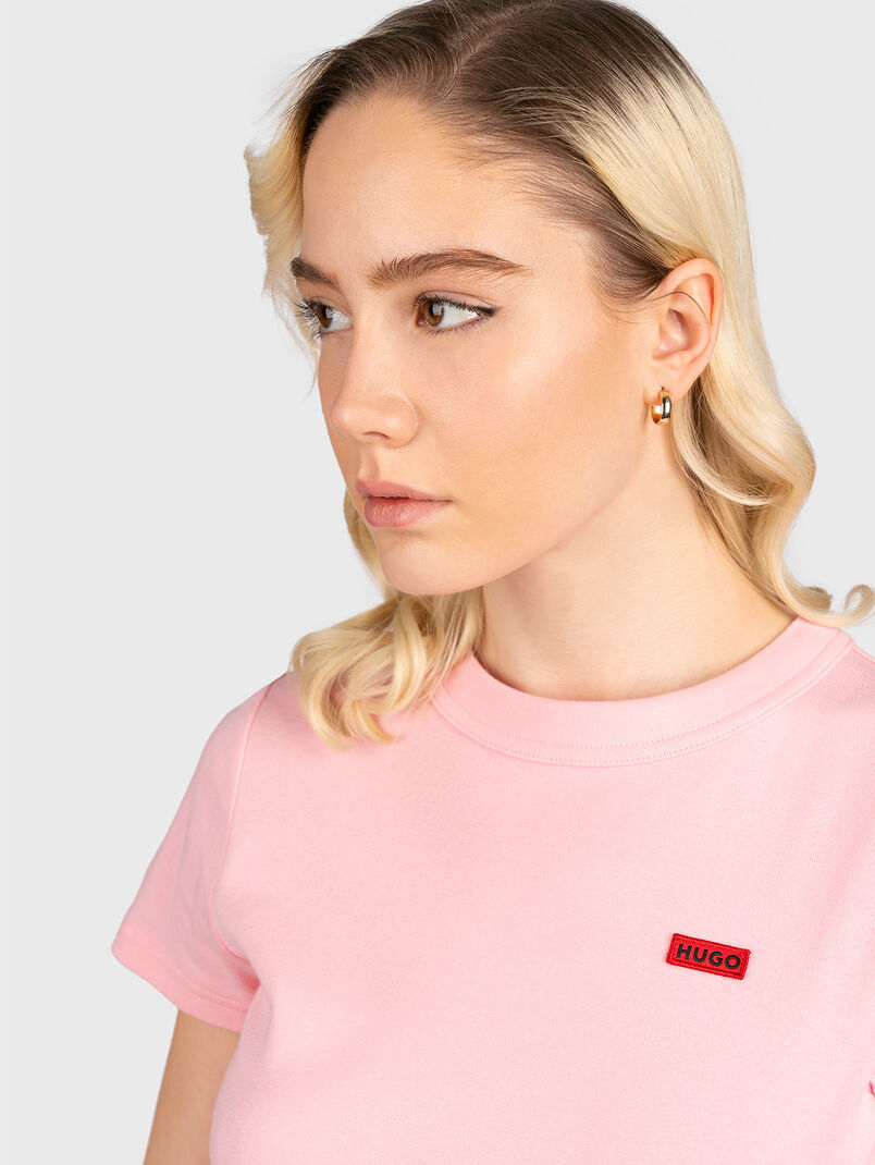 Pink cotton T-shirt with logo accent - 3