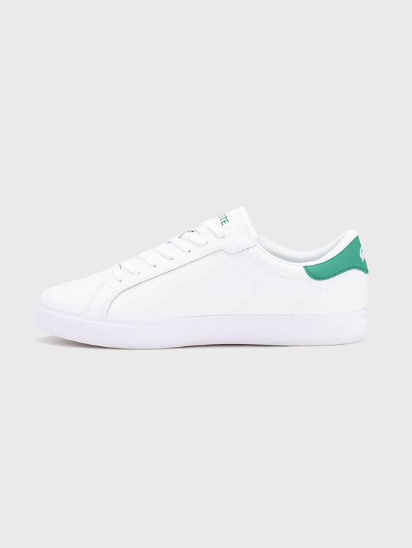 White sports shoes with logo detail - 4