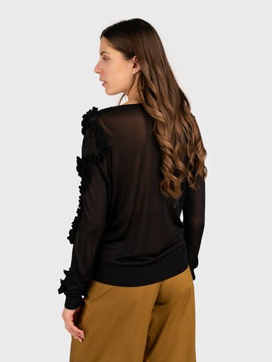 V-neck sweater - 3