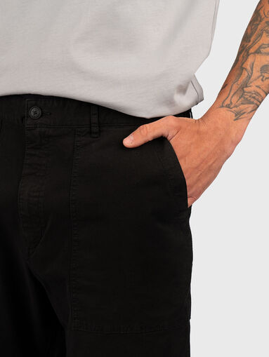 Straight trousers with elastic waist and logo - 4