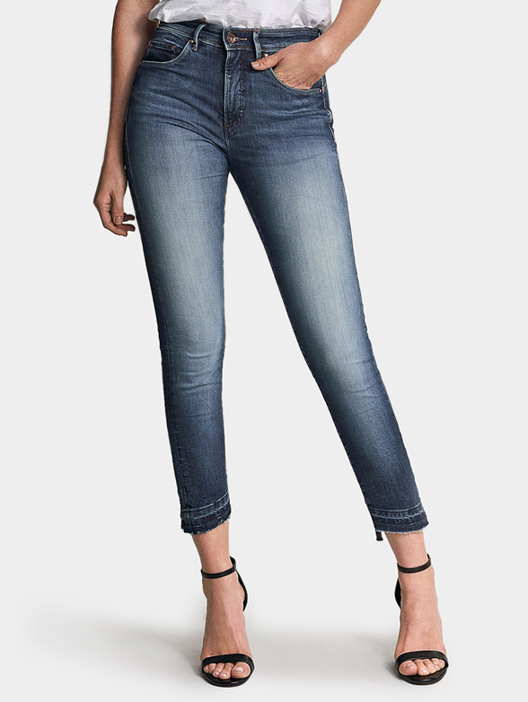 High-waisted jeans - 1