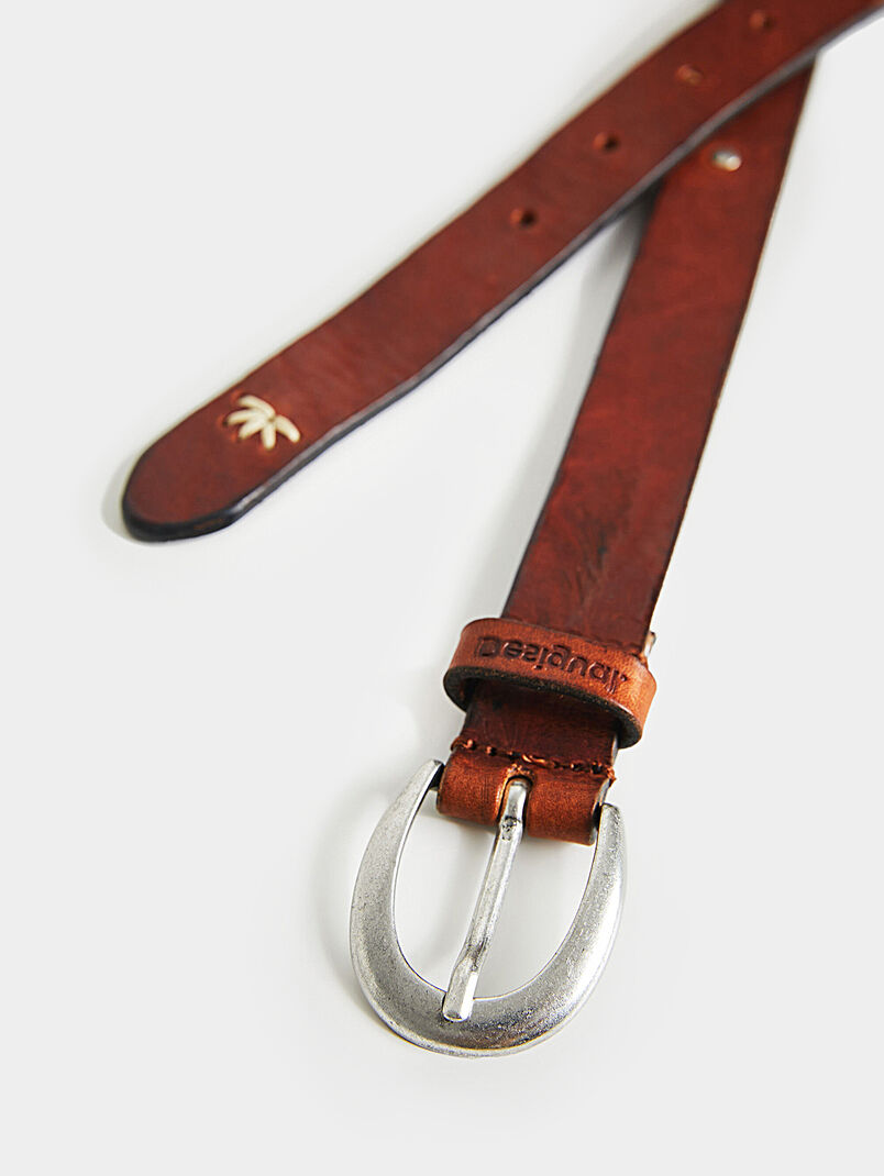 Belt with embroidered accents - 3