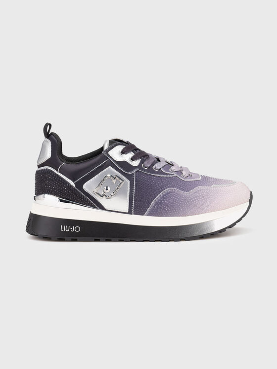 Sports shoes with logo - 1