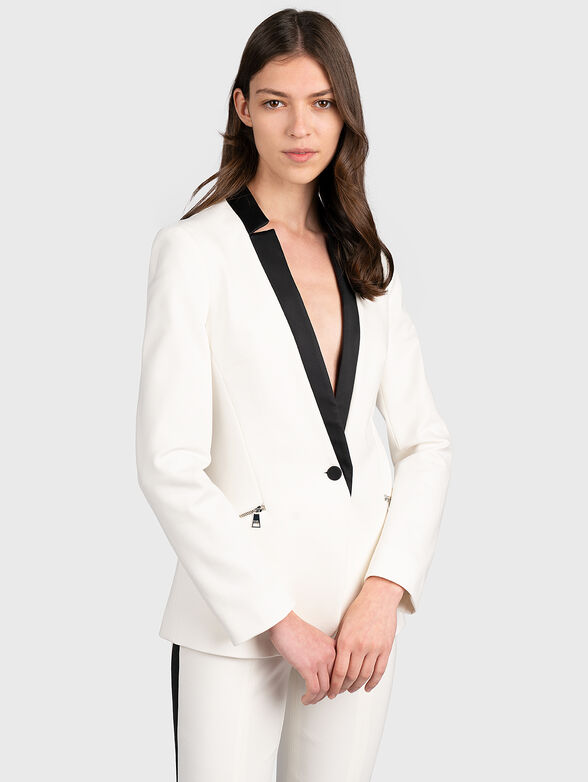 Jacket with contrasting lapel - 1