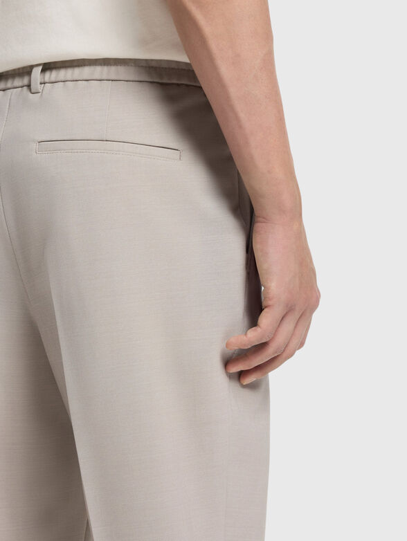 Wool pants with an elastic waistband - 3