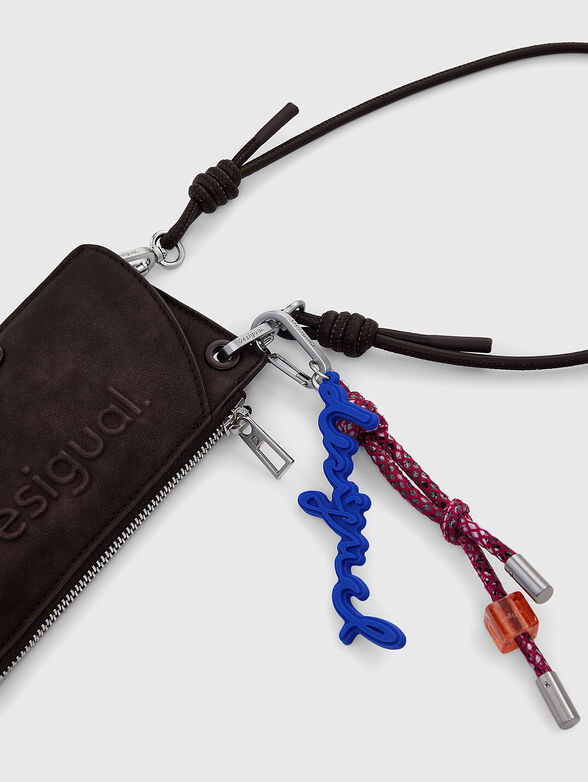 Brown phone case with logo  - 5