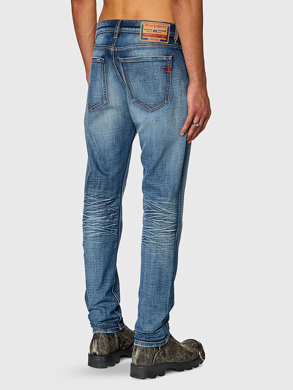 Jeans with washed effect - 2
