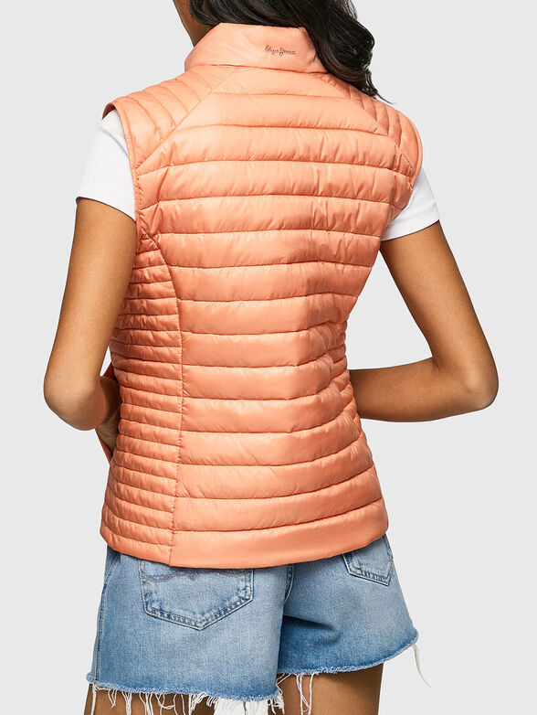 RONNA vest with quilted effect in coral color - 3