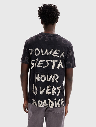Black T-shirt with contrasting print - 3