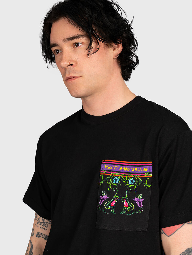 T-shirt with accent print on the back - 3