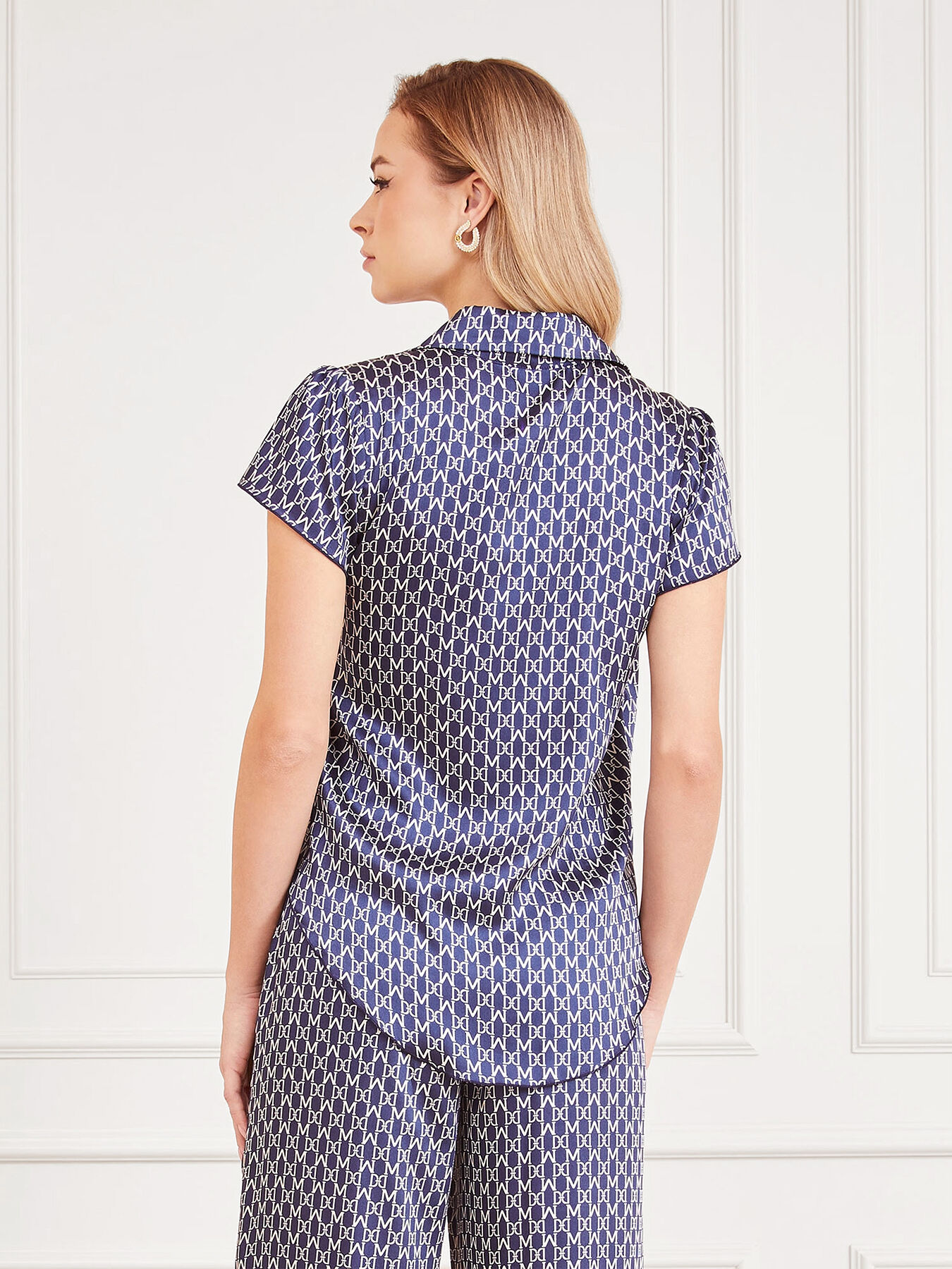 Fitted cap sleeve tee in soft stretch jersey fabric – Cloud