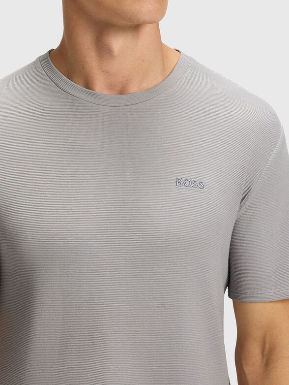 T-shirt with oval neckline - 4