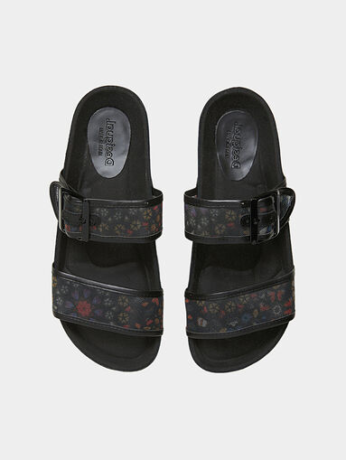 Black sandals with butterfly print - 4