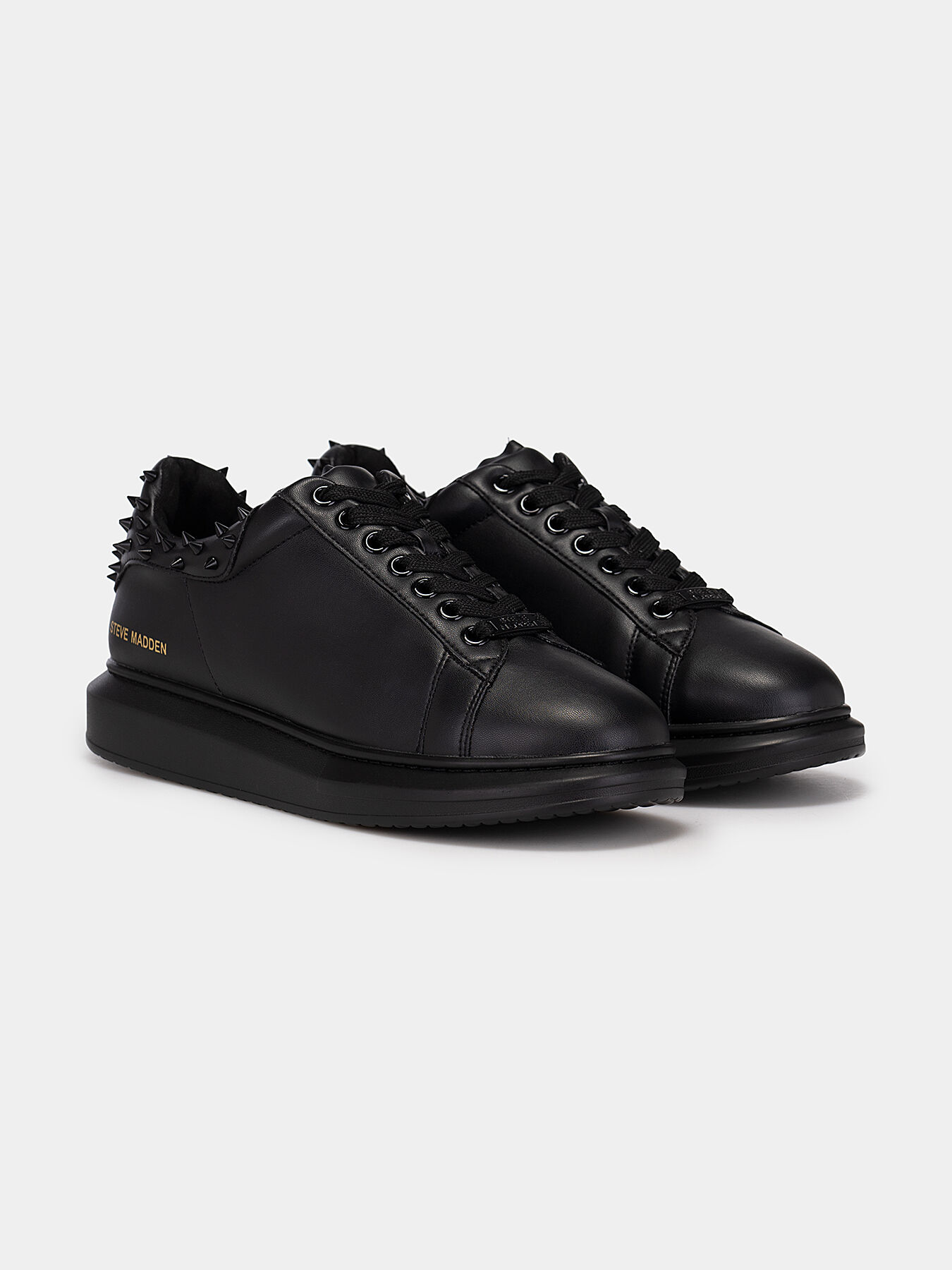 FROSTING sneakers with metal studs brand STEVE MADDEN Globalbrandsstore en