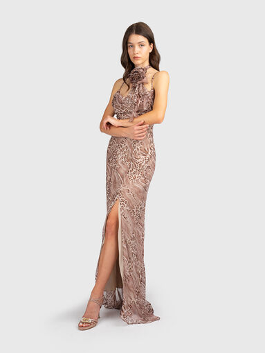 Floral-print dress with an accent slit - 5