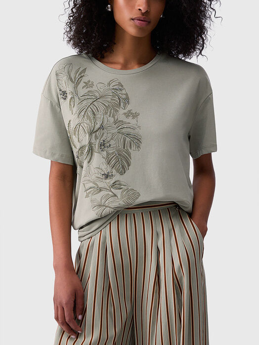 T-shirt with rhinestones
