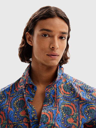 Shirt with multicolour design - 4