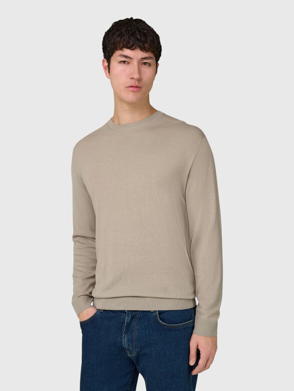 Wool sweater with oval neckline - 1
