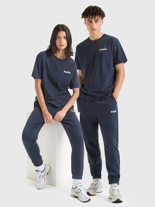 Unisex T-shirt with an accent logo print