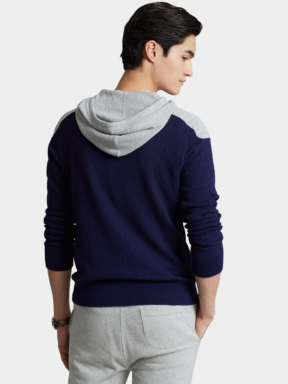 Sweatshirt with hood and zip - 2