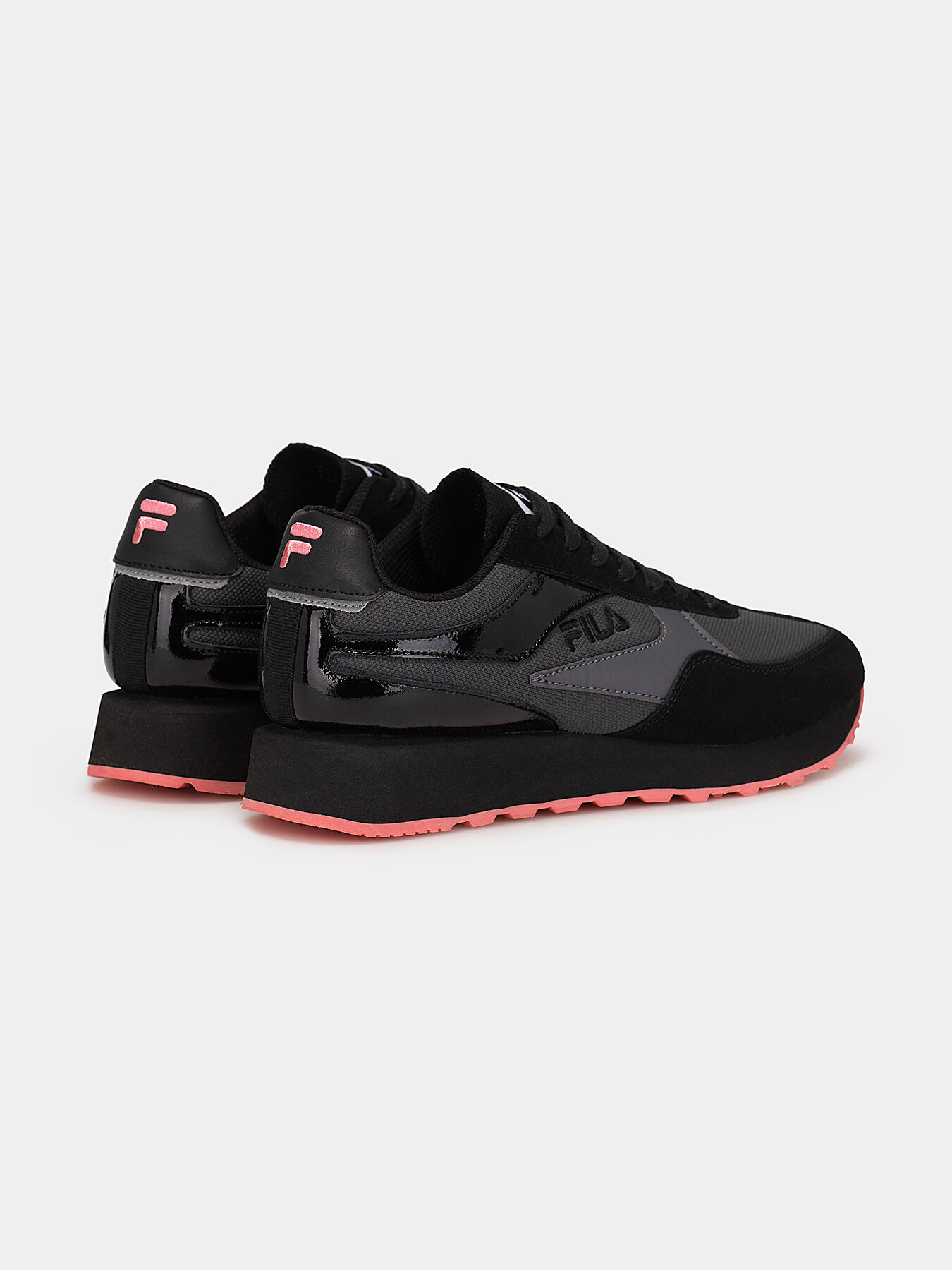 SOULRUNNER black sports shoes brand FILA Globalbrandsstore en