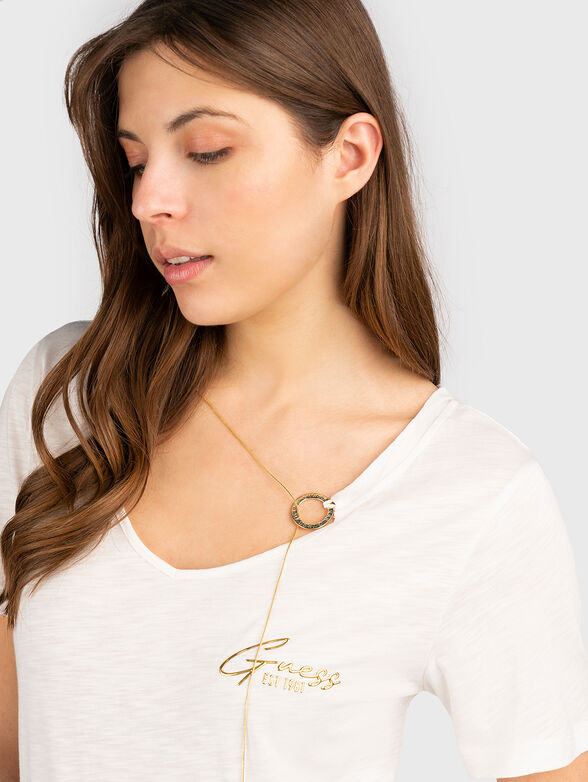 Black T-shirt with accent chain - 4