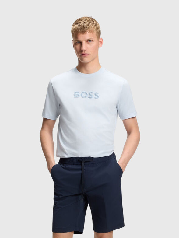 Cotton T-shirt with a round neckline - 1